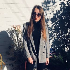 Meet your Posher, Beebe